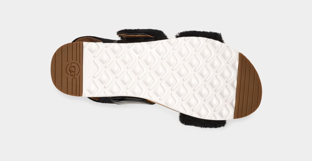 Fluff deals chella ugg